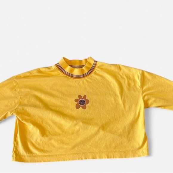 Quiksilver Yellow Crop Top with Graphic Design - Picture 2 of 5